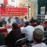 Hội nạn nhân chất độc Da cam Đioxin tặng 100 suất quà cho nạn nhân có hoàn cảnh khó khăn.